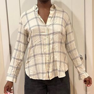 H&M button up size 10 in cream and black plaid